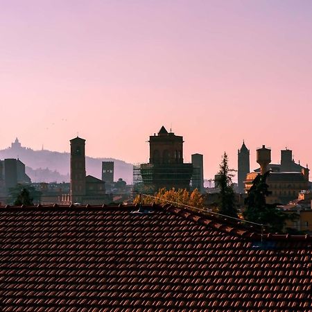 Skyline 1/7 B&B โบโลญญา ภายนอก รูปภาพ